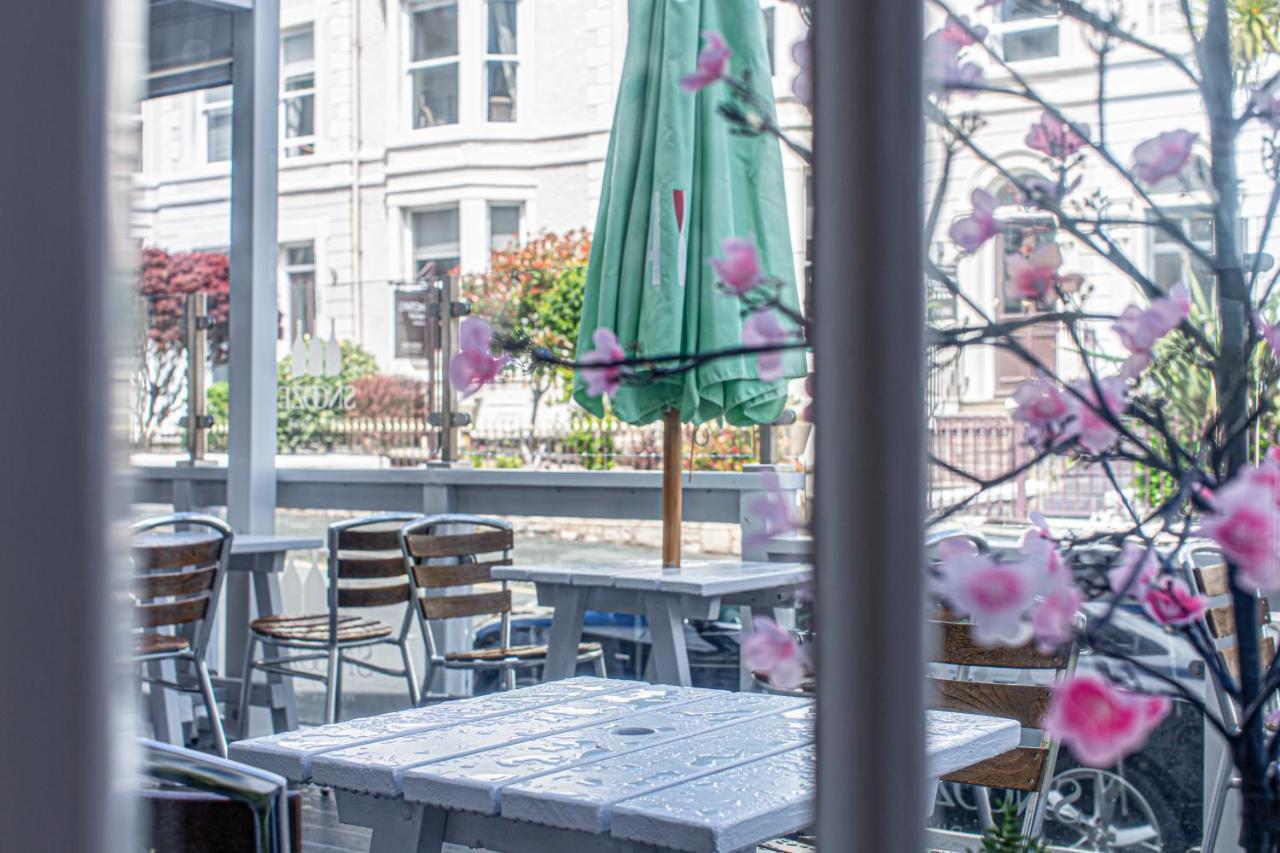 Snooze Bed & Breakfast Llandudno Exterior foto